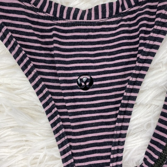 Lululemon Yogi Racer Tank - Picture 7 of 7